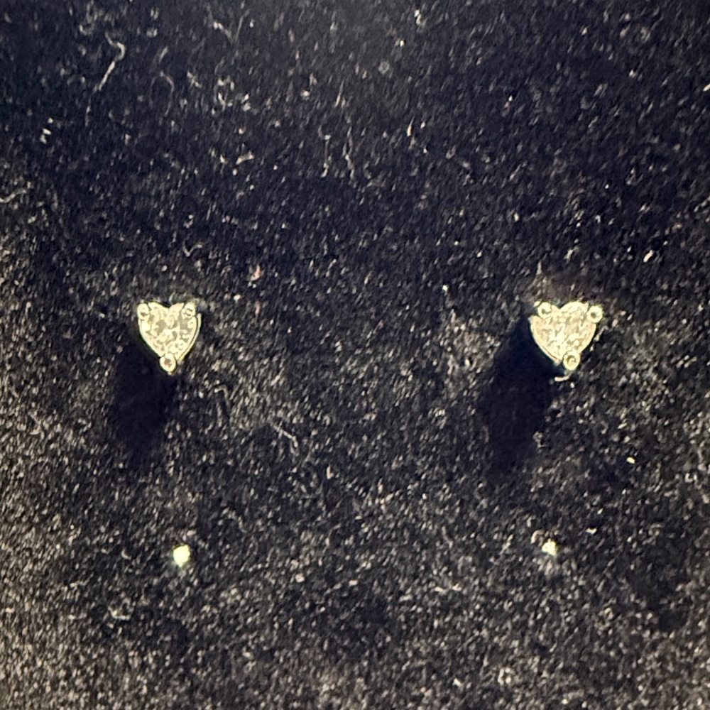 Pretty Bird White Gold Plated Heart Stud Earrings
